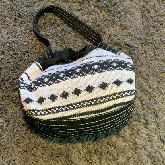 American Eagle drawstring bucket style sweater bag - Picture 1 of 12